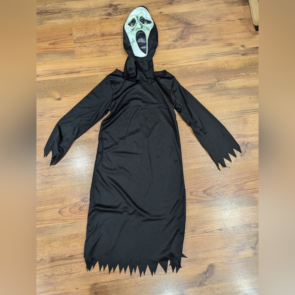 NWOT Kids Spooky Black Ghost Costume With Realistic Silicone Mask